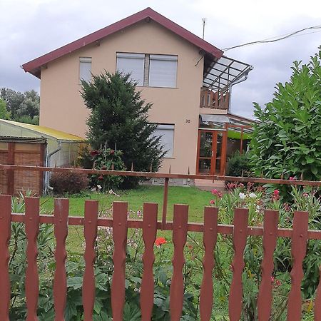 Agancs Vendeghaz Hotel Balatonszárszó Eksteriør billede
